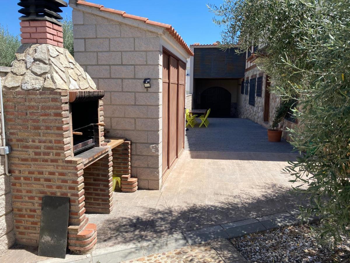 Casa Rural El Olivar De Valdefuentes Luaran gambar