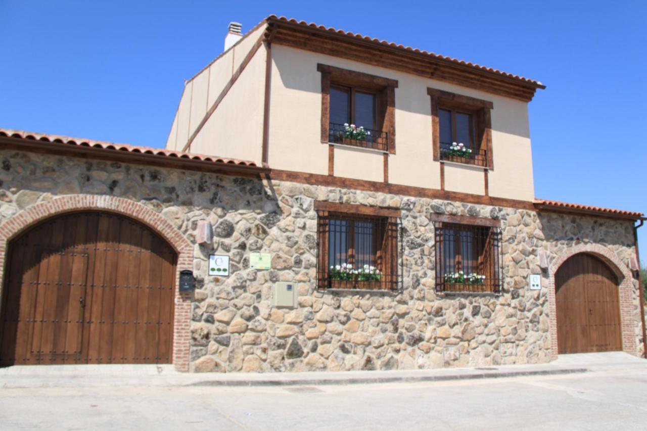 Casa Rural El Olivar De Valdefuentes Luaran gambar